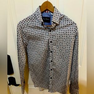 Robert Graham Men’s Button-Up Dress Shirt